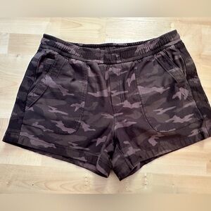 Athletes Camo Shorts Size 14